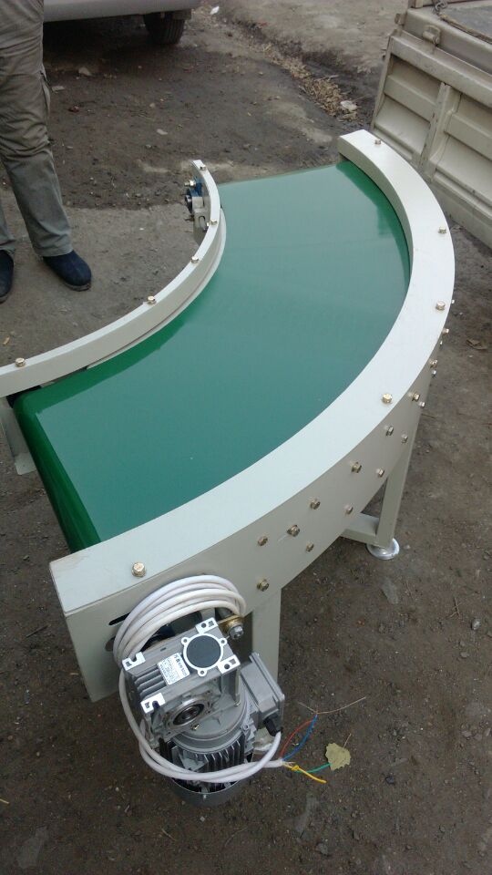 90°轉(zhuǎn)彎皮帶機